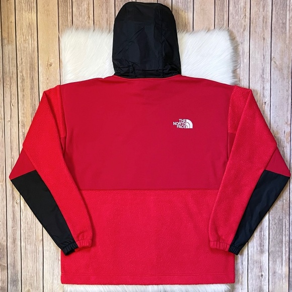 The North Face Men’s Novelty Fleece Hoodie In Red - Picture 3 of 6